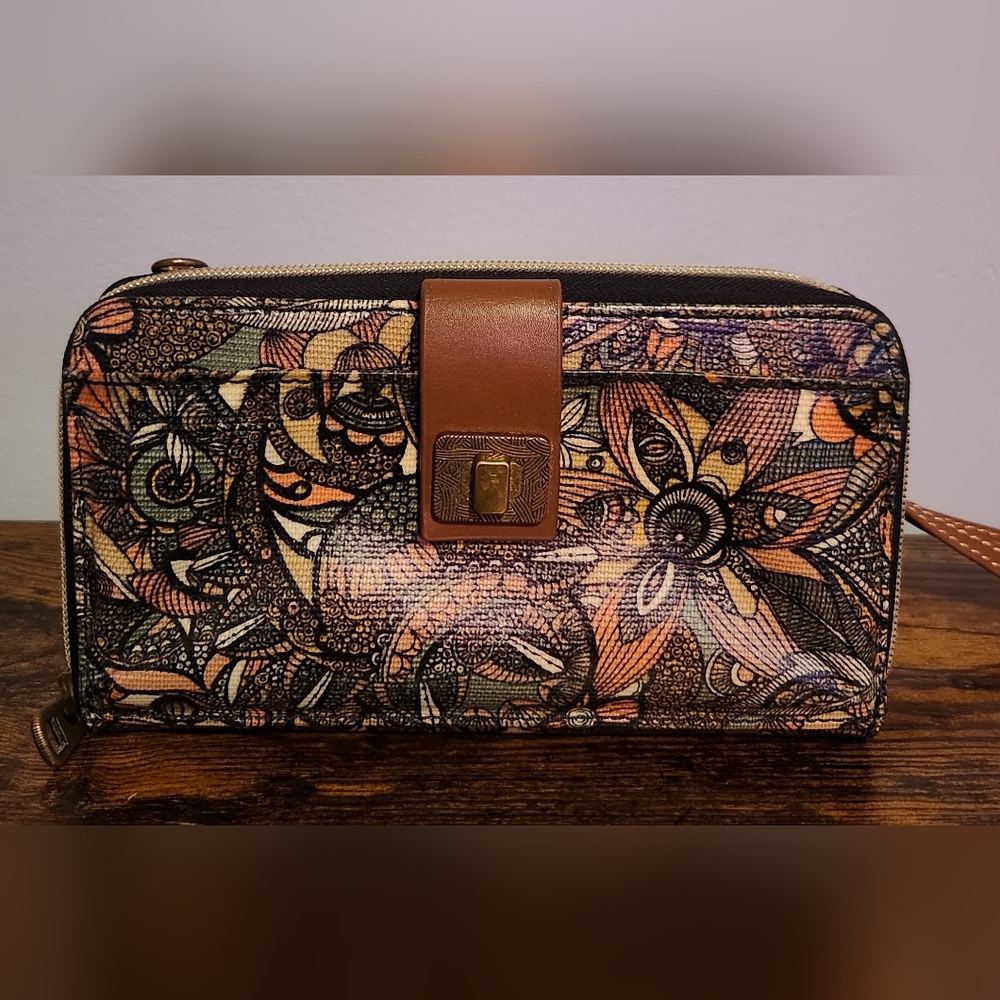 Sakroots Large Coated Canvas Smartphone Wallet with Brown Leather Strap. EUC